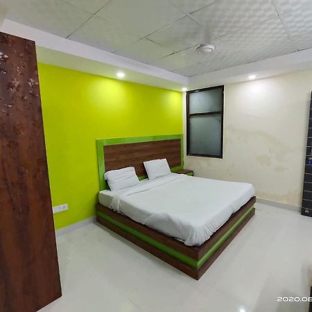 Hotel Royal Town Nowe Delhi Zewnętrze zdjęcie